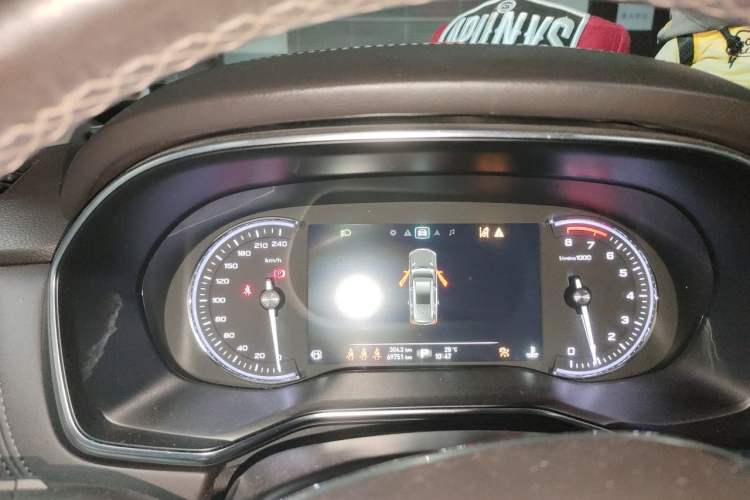 Used Roewe RX8 2018 30T Smart Connectivity Two-Wheel Drive Supreme Edition Instrument Cluster