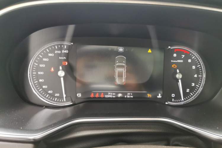 Used Roewe RX8 2018 30T Smart Connectivity Two-Wheel Drive Flagship Edition Instrument Cluster