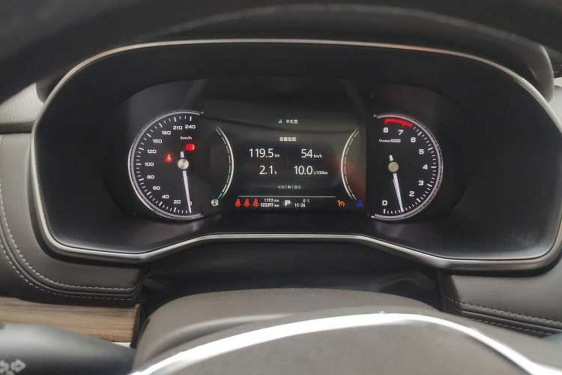Used Roewe RX8 2018 30T Smart Connectivity Two-Wheel Drive Flagship Edition Instrument Cluster