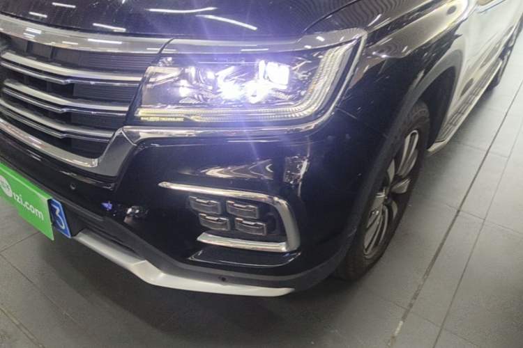 Used Roewe RX8 2018 30T Smart Connectivity Two-Wheel Drive Flagship Edition Left Front Headlight