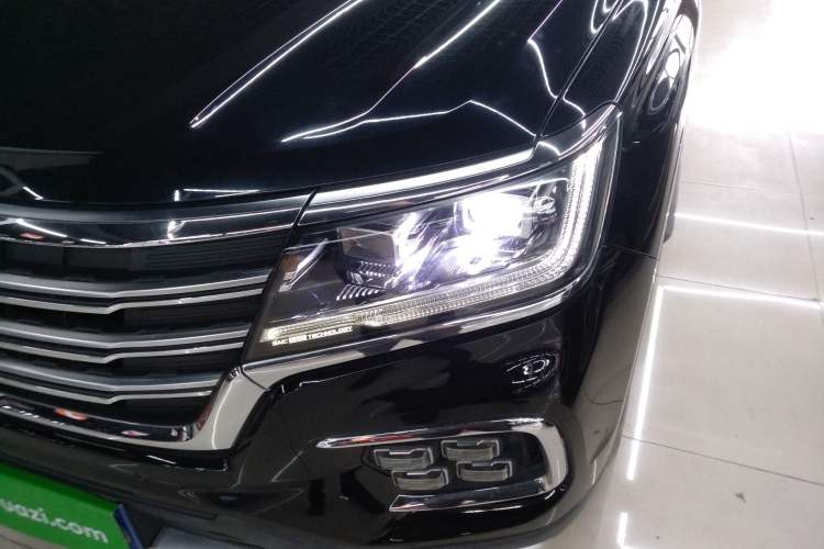 Used Roewe RX8 2018 30T Two-Wheel Drive Flagship Edition Left Front Headlight