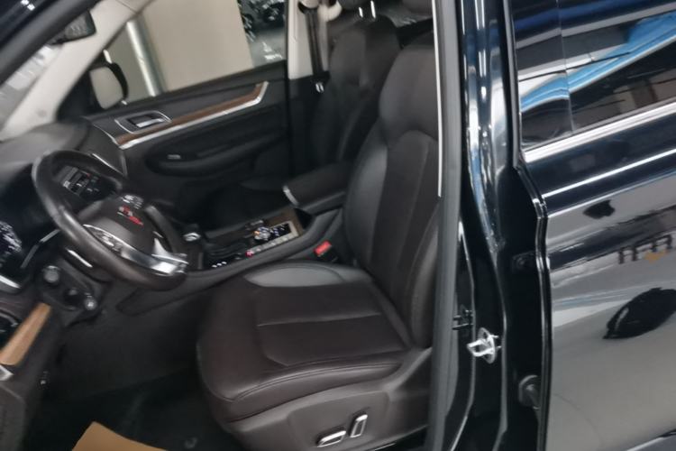 Used Roewe RX8 2018 30T Smart Connectivity Four-Wheel Drive Flagship Edition Left Front Seat