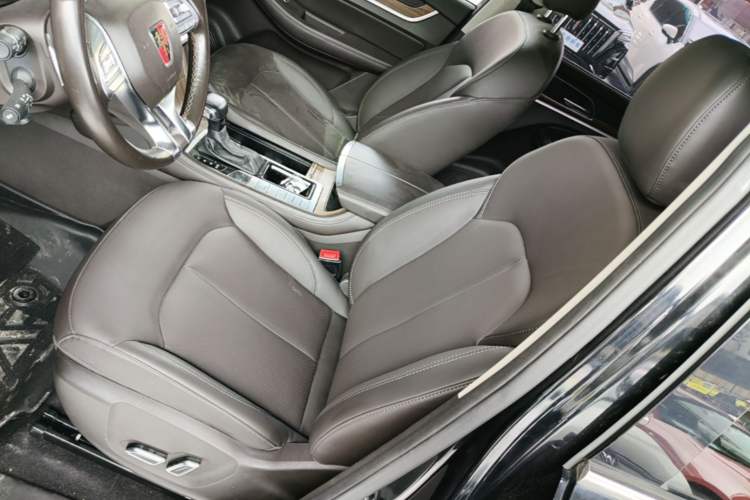 Used Roewe RX8 2018 30T Smart Connectivity Two-Wheel Drive Flagship Edition Left Front Seat