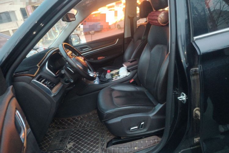 Used Roewe RX8 2018 30T Smart Connectivity Two-Wheel Drive Flagship Edition Left Front Seat