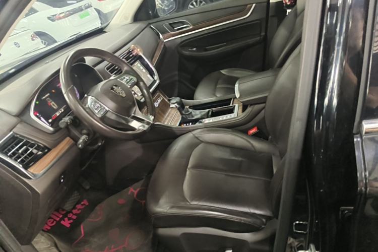 Used Roewe RX8 2018 30T Smart Connectivity Two-Wheel Drive Flagship Edition Left Front Seat