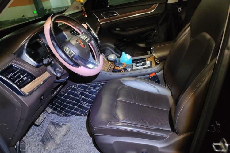 Used Roewe RX8 2018 30T Smart Connectivity Four-Wheel Drive Flagship Edition Left Front Seat