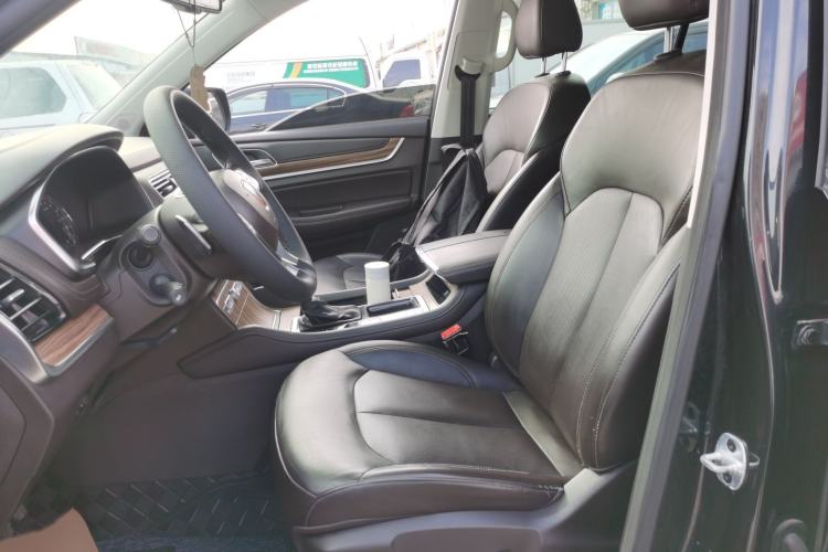 Used Roewe RX8 2018 30T Smart Connectivity Two-Wheel Drive Flagship Edition Left Front Seat