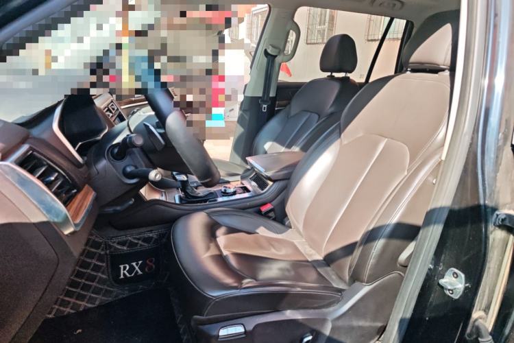 Used Roewe RX8 2018 30T Smart Connectivity All-Wheel Drive Supreme Edition Left Front Seat