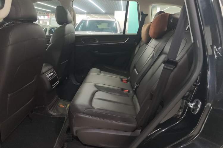 Used Roewe RX8 2018 30T Smart Connectivity Two-Wheel Drive Flagship Edition Left Rear Seat