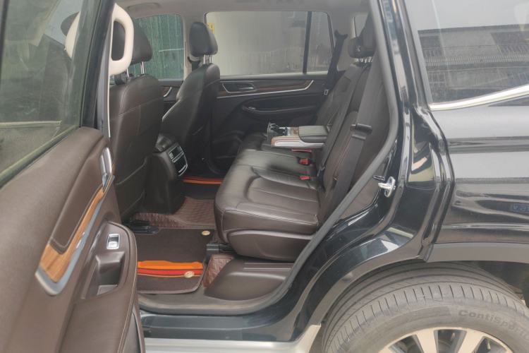 Used Roewe RX8 2018 30T Smart Connectivity Four-Wheel Drive Flagship Edition Left Rear Seat