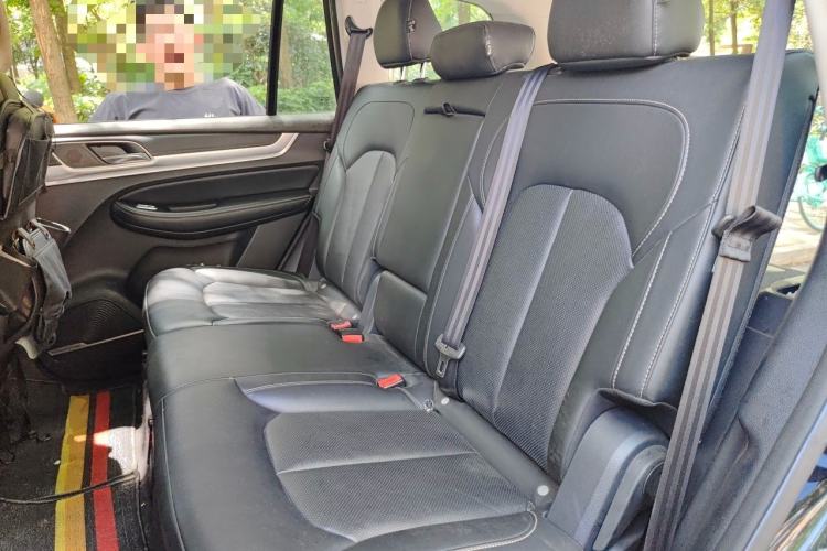 Used Roewe RX8 2018 30T Two-Wheel Drive Flagship Edition Left Rear Seat