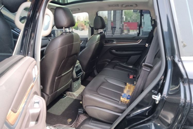 Used Roewe RX8 2018 30T Smart Connectivity All-Wheel Drive Supreme Edition Left Rear Seat
