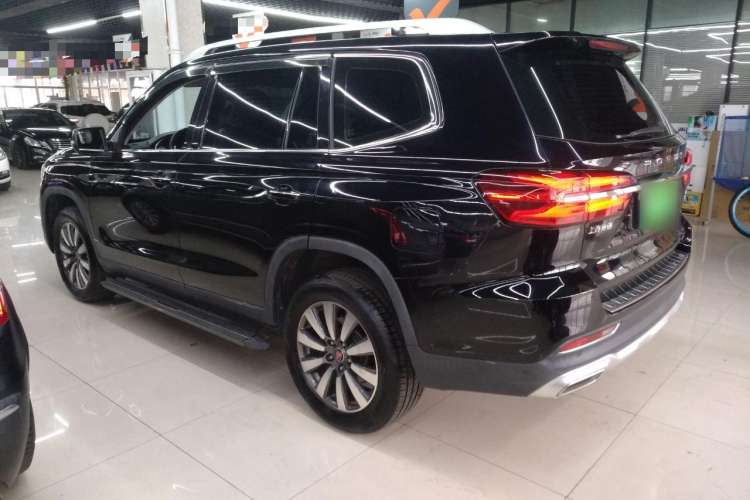 Used Roewe RX8 2018 30T Two-Wheel Drive Flagship Edition Left Side