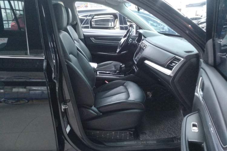 Used Roewe RX8 2018 30T Two-Wheel Drive Flagship Edition Right Front Seat