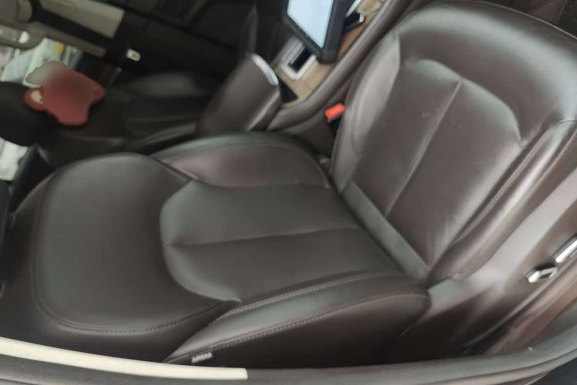 Used Roewe RX8 2018 30T Smart Connectivity Two-Wheel Drive Flagship Edition Right Front Seat