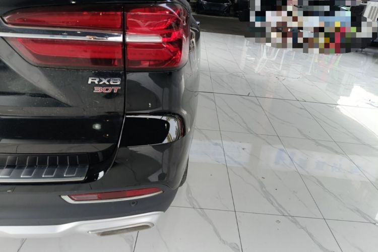 Used Roewe RX8 2018 30T Smart Connectivity Two-Wheel Drive Flagship Edition Right Rear Taillight