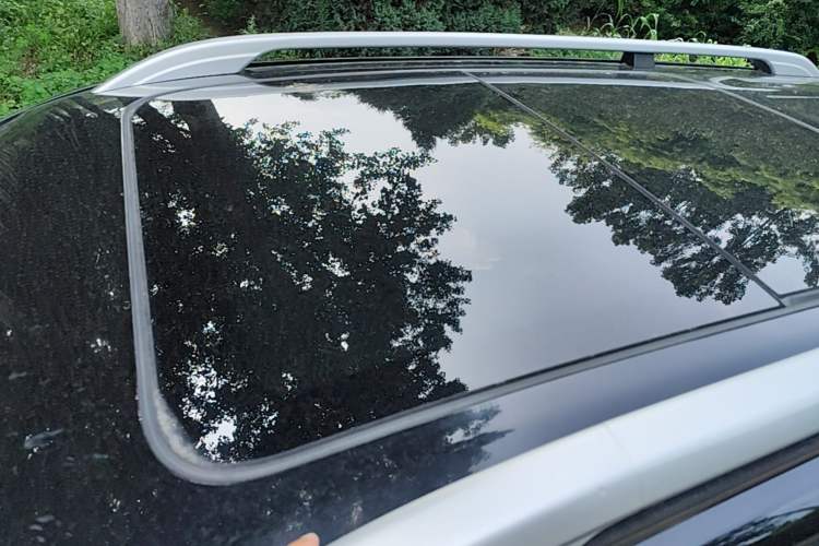 Used Roewe RX8 2018 30T Smart Connectivity Four-Wheel Drive Flagship Edition Roof