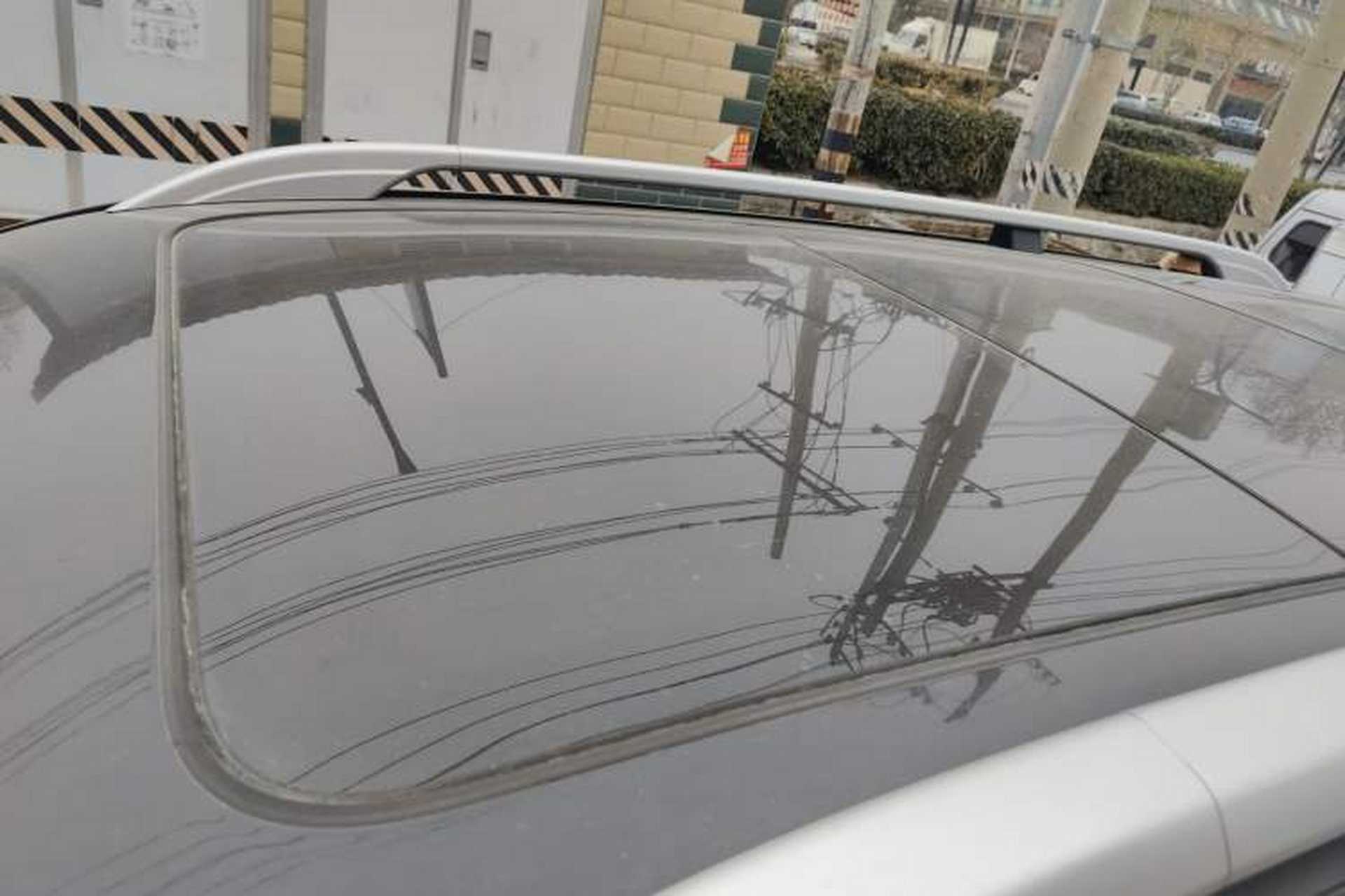Used Roewe RX8 2018 30T Smart Connectivity Two-Wheel Drive Flagship Edition Roof