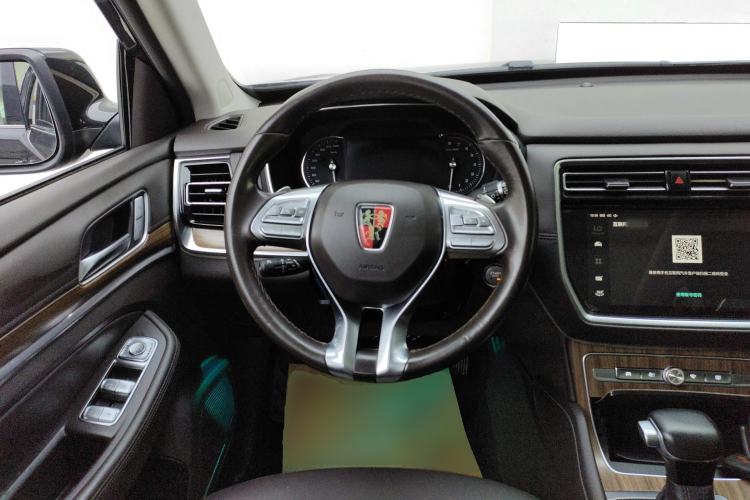 Used Roewe RX8 2018 30T Smart Connectivity Two-Wheel Drive Flagship Edition Steering Wheel