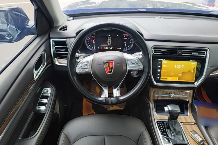 Used Roewe RX8 2018 30T Smart Connectivity Four-Wheel Drive Flagship Edition Steering Wheel