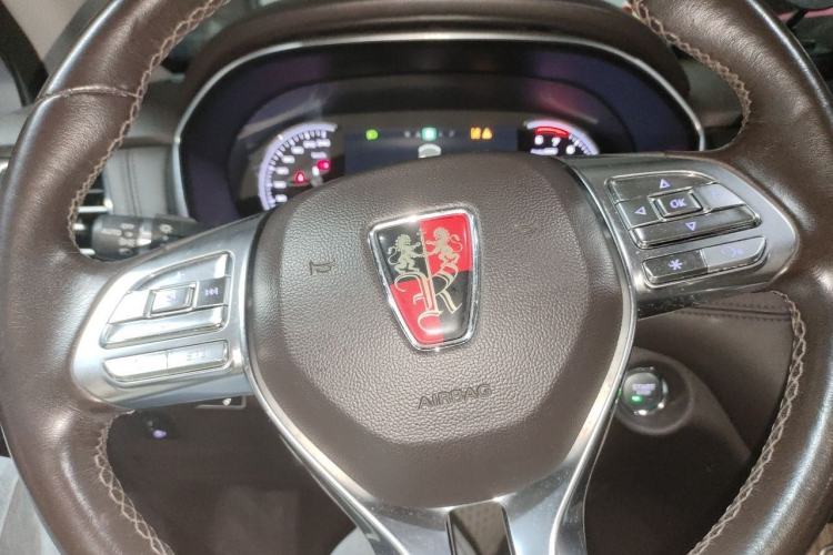 Used Roewe RX8 2018 30T Smart Connectivity Two-Wheel Drive Supreme Edition Steering Wheel