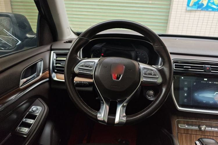 Used Roewe RX8 2018 30T Smart Connectivity Two-Wheel Drive Flagship Edition Steering Wheel