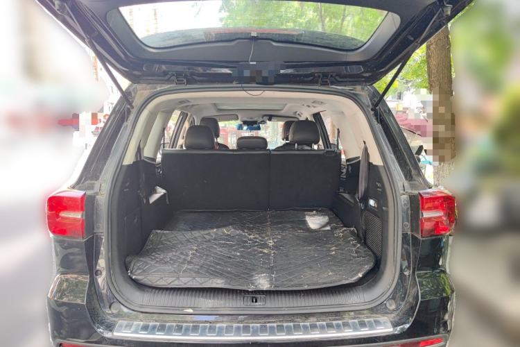 Used Roewe RX8 2018 30T Two-Wheel Drive Flagship Edition Trunk