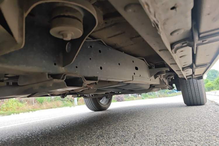 Used Roewe RX8 2018 30T Smart Connectivity Two-Wheel Drive Supreme Edition Chassis Front Left