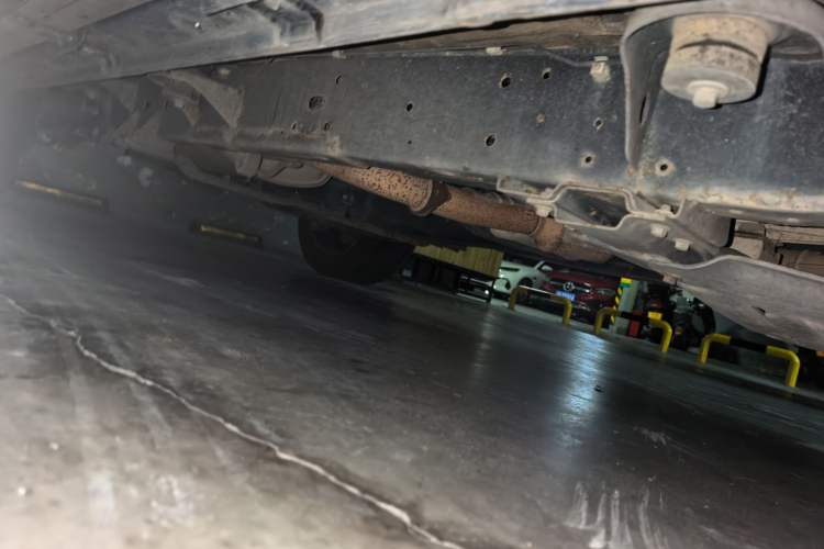 Used Roewe RX8 2018 30T Smart Connectivity Two-Wheel Drive Supreme Edition Chassis Front Right