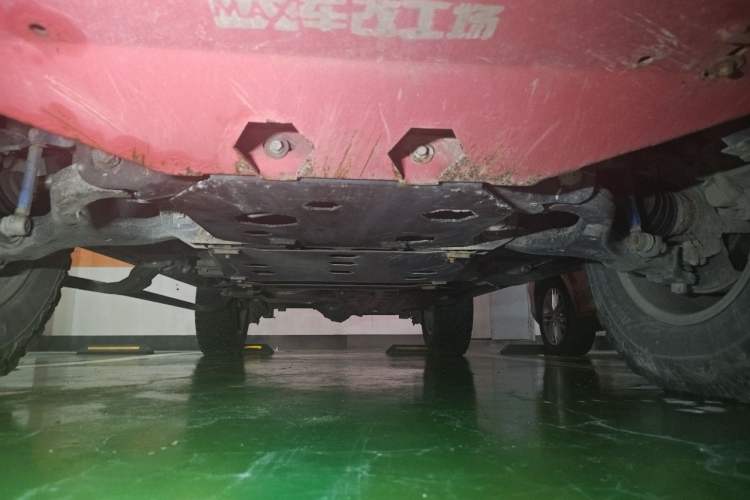 Used Roewe RX8 2018 30T Smart Connectivity All-Wheel Drive Supreme Edition Chassis Front