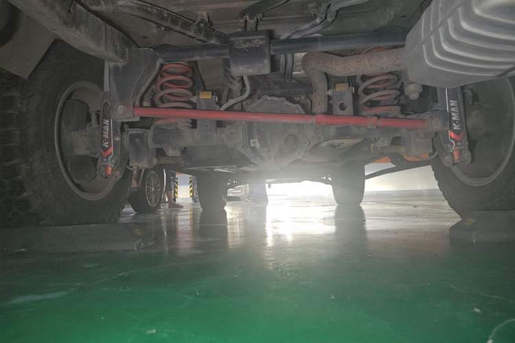Used Roewe RX8 2018 30T Smart Connectivity All-Wheel Drive Supreme Edition Chassis Rear