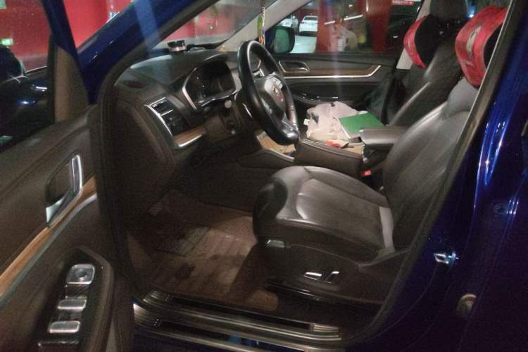 Used Roewe RX8 2018 30T Smart Connectivity All-Wheel Drive Supreme Edition Driver Seat