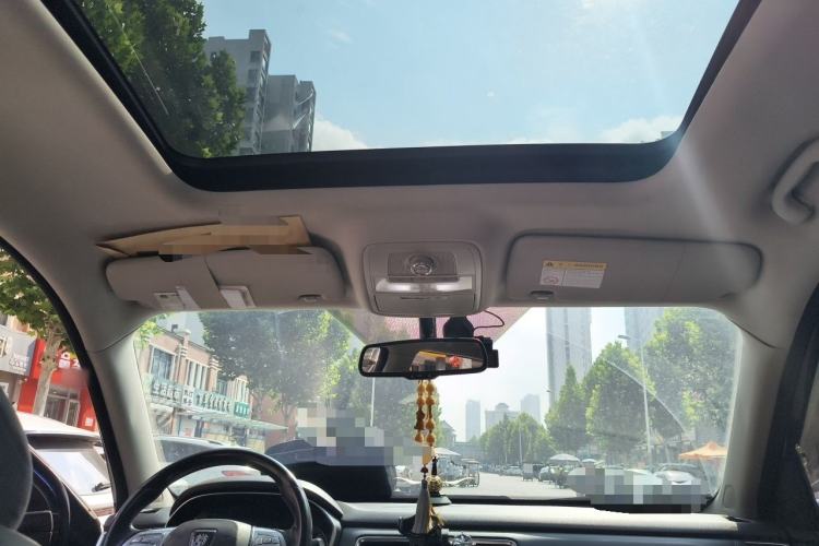 Used Roewe RX8 2018 30T Smart Connectivity Two-Wheel Drive Flagship Edition Headliner