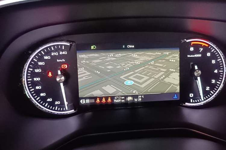 Used Roewe RX8 2018 30T Smart Connectivity Two-Wheel Drive Flagship Edition Instrument Cluster