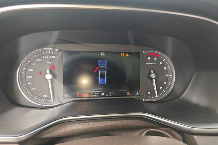 Used Roewe RX8 2018 30T Smart Connectivity Two-Wheel Drive Supreme Edition Instrument Cluster