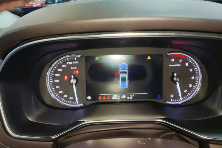 Used Roewe RX8 2018 30T Smart Connectivity Two-Wheel Drive Flagship Edition Instrument Cluster