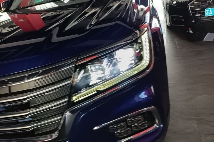 Used Roewe RX8 2018 30T Smart Connectivity Two-Wheel Drive Flagship Edition Left Front Headlight