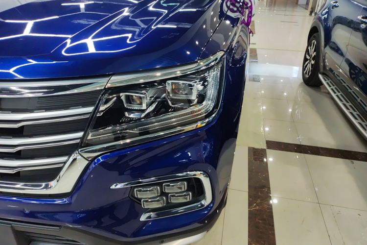 Used Roewe RX8 2018 30T Smart Connectivity Two-Wheel Drive Flagship Edition Left Front Headlight