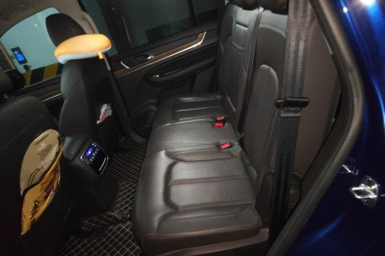Used Roewe RX8 2018 30T Smart Connectivity Two-Wheel Drive Flagship Edition Left Rear Seat