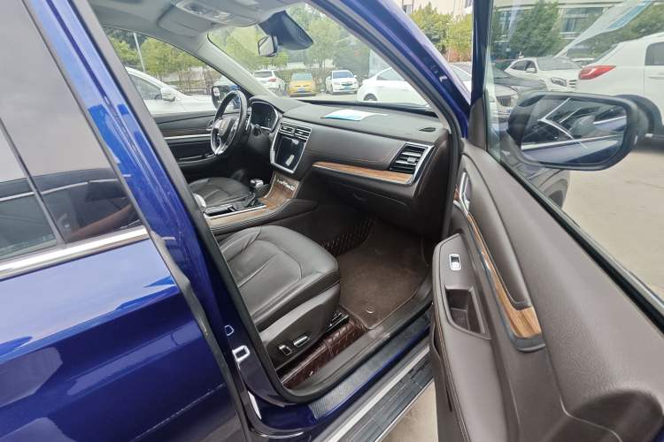 Used Roewe RX8 2018 30T Smart Connectivity Two-Wheel Drive Supreme Edition Right Front Seat