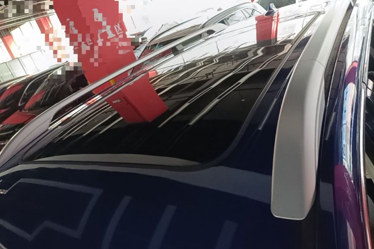 Used Roewe RX8 2018 30T Smart Connectivity Two-Wheel Drive Flagship Edition Roof