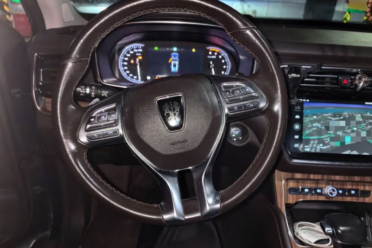 Used Roewe RX8 2018 30T Smart Connectivity Two-Wheel Drive Supreme Edition Steering Wheel