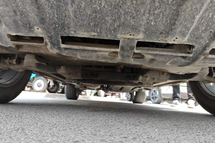 Used Roewe RX8 2018 30T Smart Connectivity Two-Wheel Drive Supreme Edition Chassis Front
