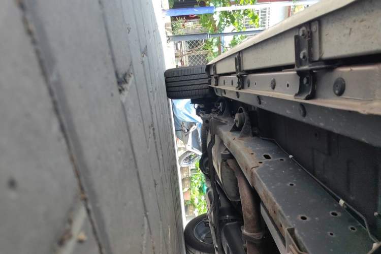 Used Roewe RX8 2018 30T Smart Connectivity All-Wheel Drive Supreme Edition Chassis Front Right