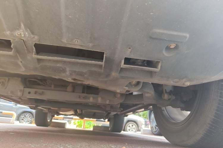 Used Roewe RX8 2018 30T Smart Connectivity Two-Wheel Drive Supreme Edition Chassis Front