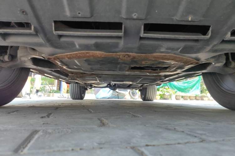 Used Roewe RX8 2018 30T Smart Connectivity All-Wheel Drive Supreme Edition Chassis Front