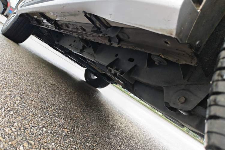 Used Roewe RX8 2018 30T Smart Connectivity Two-Wheel Drive Supreme Edition Chassis Rear Left
