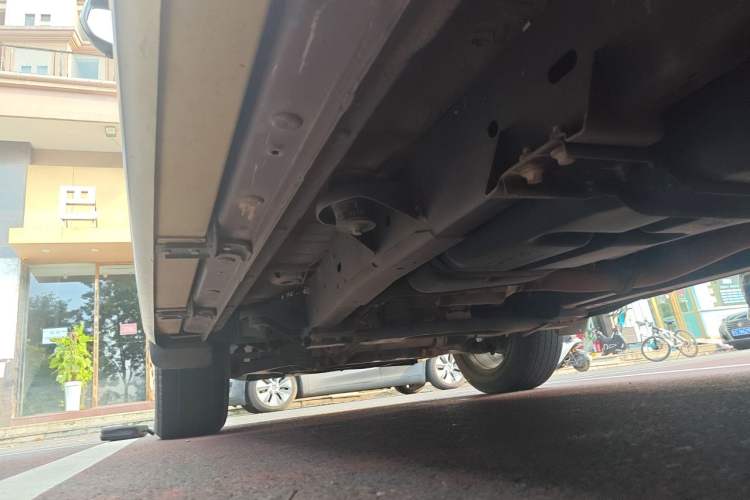 Used Roewe RX8 2018 30T Smart Connectivity Two-Wheel Drive Supreme Edition Chassis Rear Left