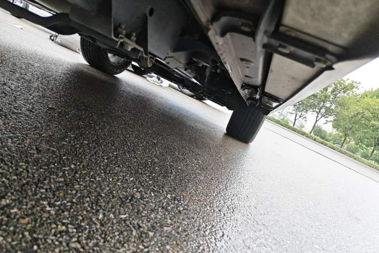 Used Roewe RX8 2018 30T Smart Connectivity Two-Wheel Drive Supreme Edition Chassis Rear Right