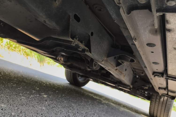 Used Roewe RX8 2018 30T Smart Connectivity Two-Wheel Drive Supreme Edition Chassis Rear Right